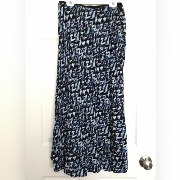 Suzy Shier Abstract Patterned Maxi Skirt L Blue Black - Picture 2 of 9